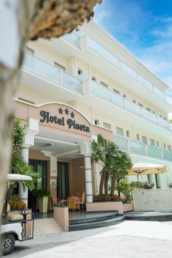 Hotel Pineta เบลลาเรีย-อีเจอา มารีนา ภายนอก รูปภาพ